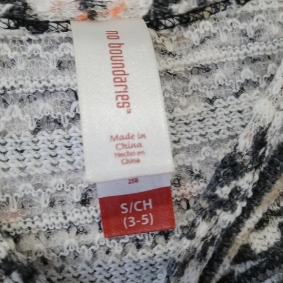 No Boundaries aztec print top small - Picture 5 of 5